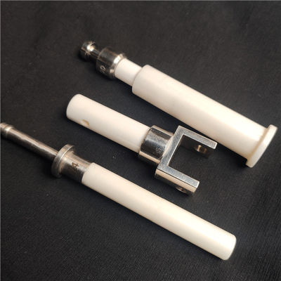 Piston en céramique poli de plongeur de pompe de la zircone 1300HV pour pharmaceutique