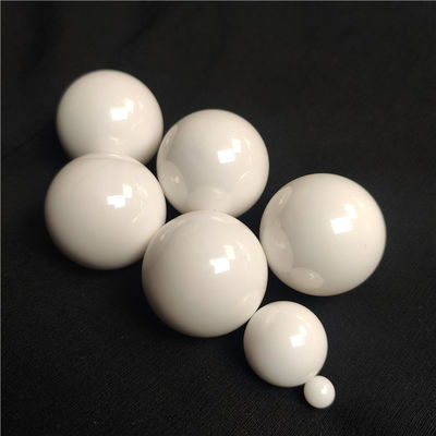 Billes de roulement en céramique de boules en céramique blanches pures de la précision 6.06g/Cm3