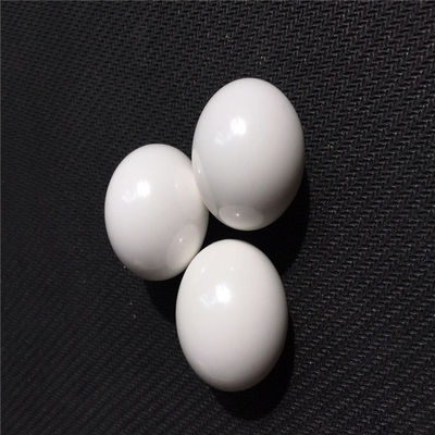 Boules en céramique de zircone de la haute précision 6.03g/Cm3 de pièces de zircone blanche pure