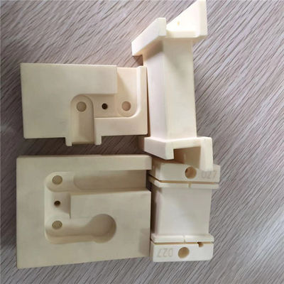 Cube en céramique en zircone de la précision 400C rayant le TB en céramique de densité du plat 6,0