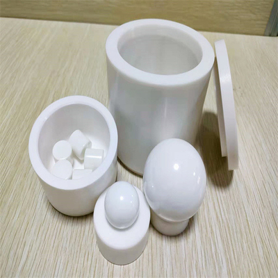 Réservoir de meulage de boule spéciale de zircone de laboratoire résistant à l'usure