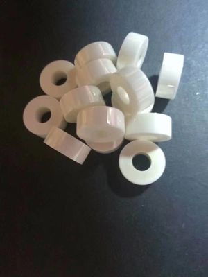 Tubes en céramique de zircone de la haute précision 6.0g/cm3 ZrO2 baguant la douille