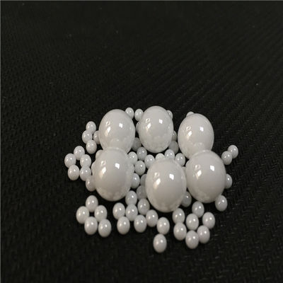Boules d'oxyde de zirconium de résistance à la corrosion de catégorie de page par minute Abrsion