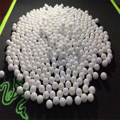 Perles en céramique de silicate de zirconium de pièces de zircone de 65% peignant le meulage de revêtement