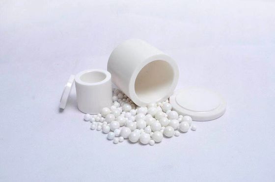 Boîtes en céramique de zircone et boules en céramique pour la pièce principale de broyeurs à boulets d'étoile de laboratoire