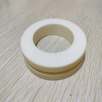 Anneaux en céramique 3.9g/Cm3 d'alumine de haute précision résistants à l'usure